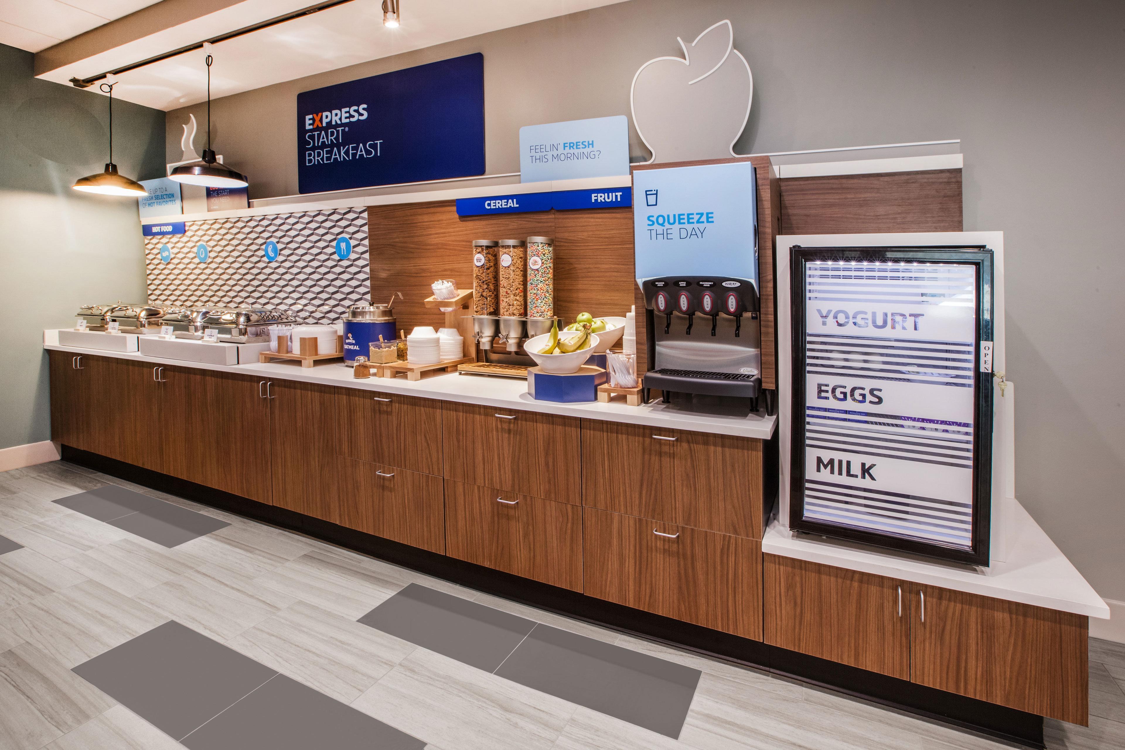 Holiday Inn Express & Suites North Dallas At Preston By Ihg Exterior foto